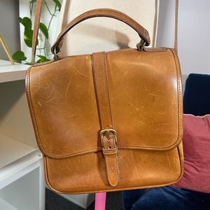 Beautiful vintage GH Bass leather saddlebag